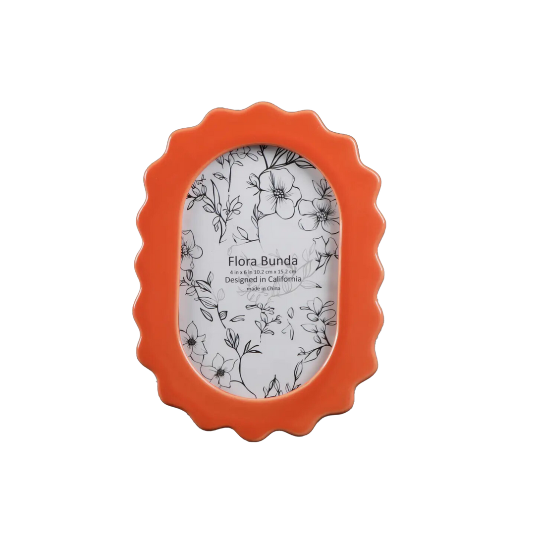 4x6 Oval Scalloped Edge Ceramic Frame
