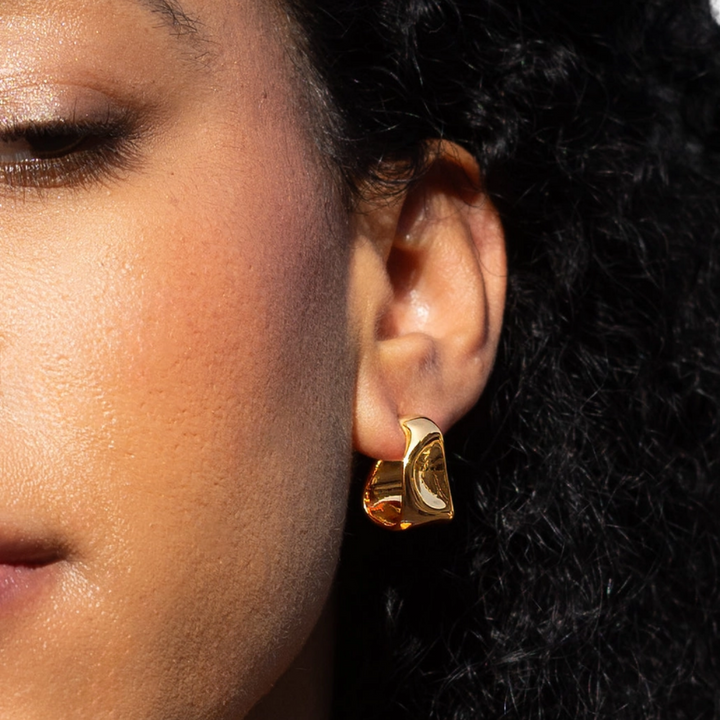 Chloe Hoops