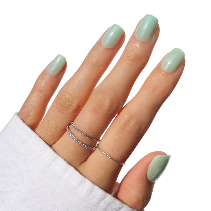 Honeydewy Press on Nails