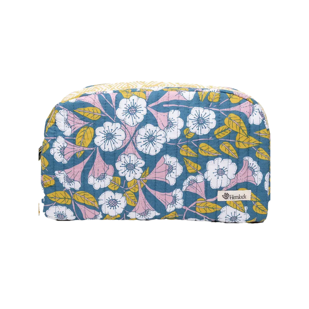 Evangeline Large Quilted Scallop Zipper Pouch