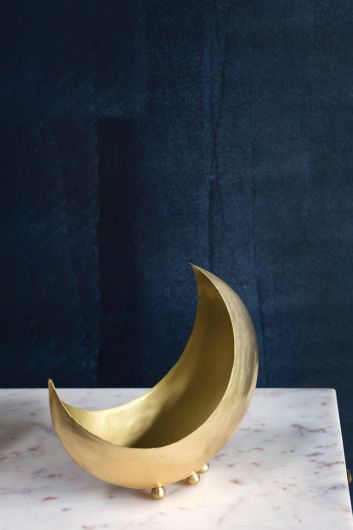 Shadow Planter