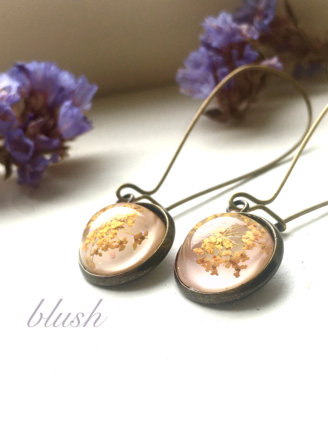 Queen Anne's Lace Small Resin Drop Earrings