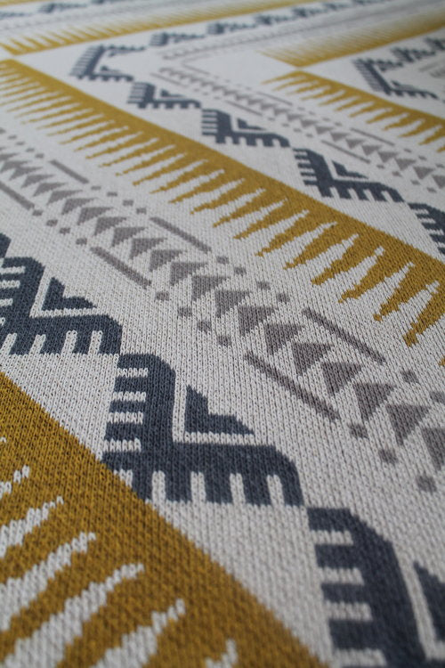 Phoenix Linen/Gold/Mushroom/Pewter Throw