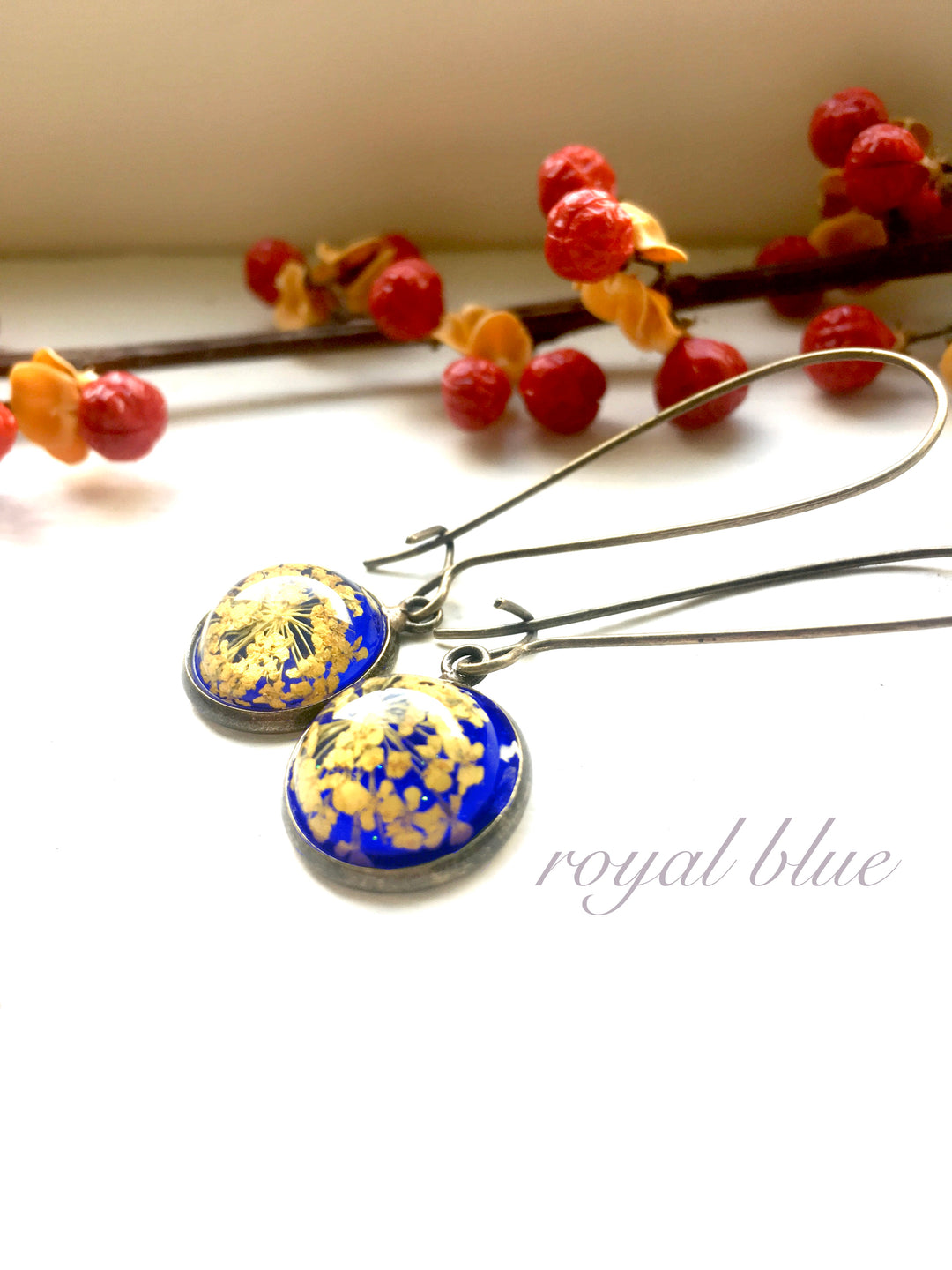 Queen Anne's Lace Small Resin Drop Earrings