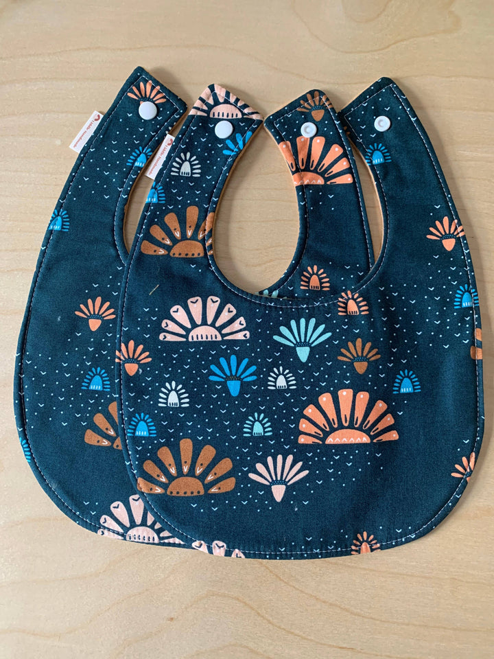 Fleece-backed Bib