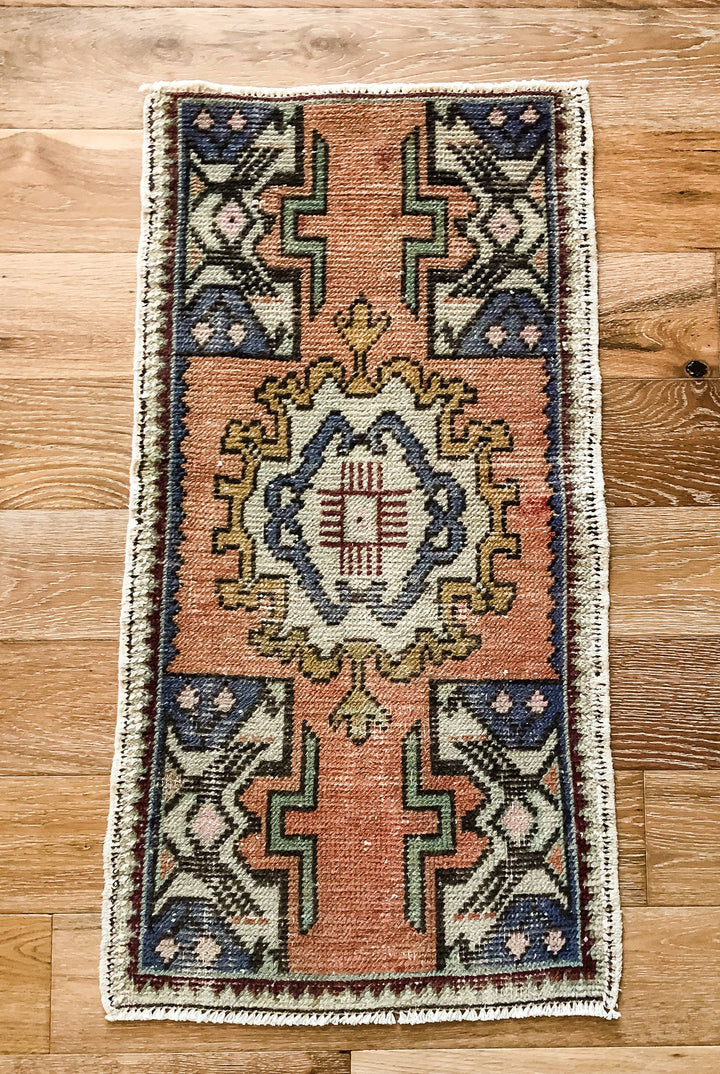 Violet Vintage Rug