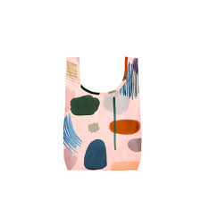 Twist & Shout Medium Bag - Everyone's an Artist