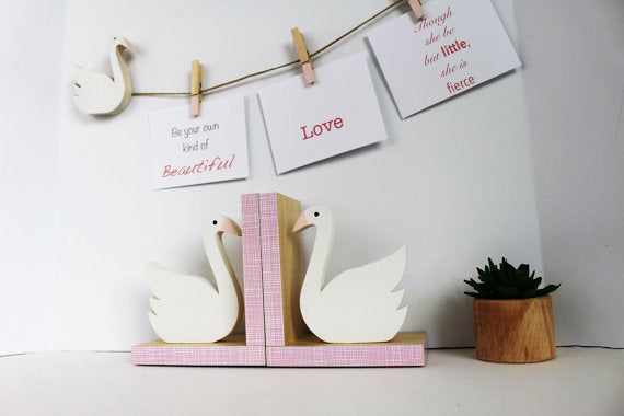 Swan Art Display