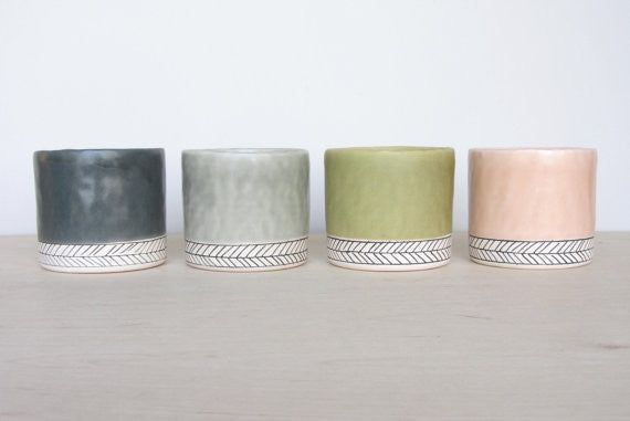 Small Round Herringbone Pinched Planter